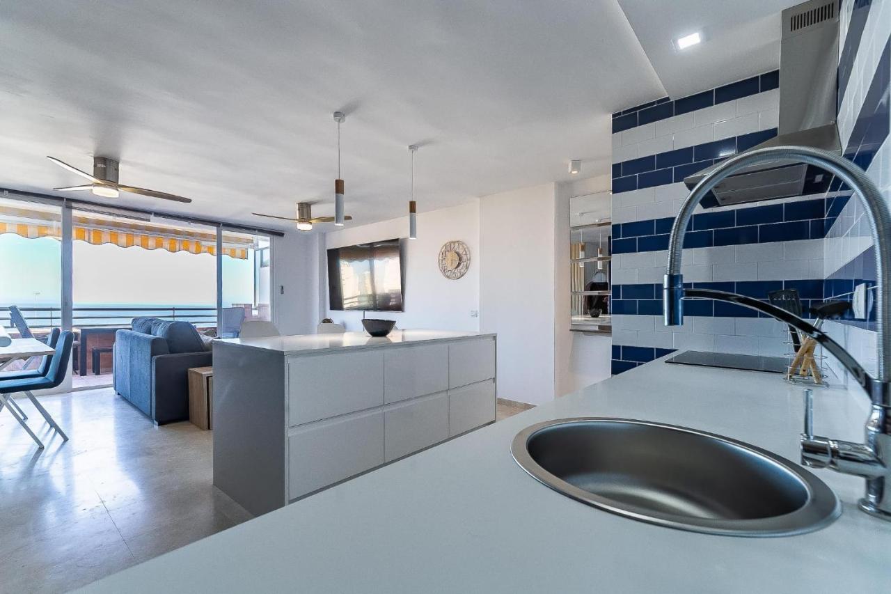 Vistas Azules -- Remodeled, Large Terrace, Spectacular Ocean Views And Beach Level Access Torremolinos Bagian luar foto